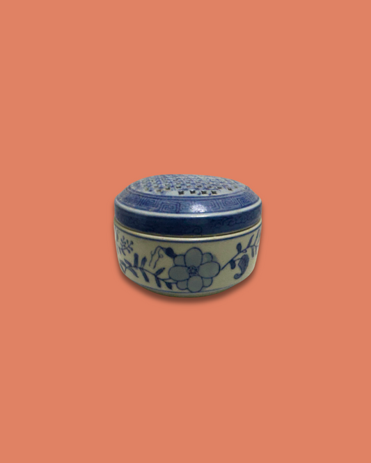 Vintage Chinese Chinoiserie Potpourri Jar with Lid