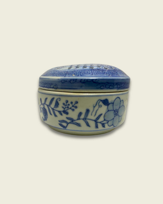 Vintage Chinese Chinoiserie Potpourri Jar with Lid